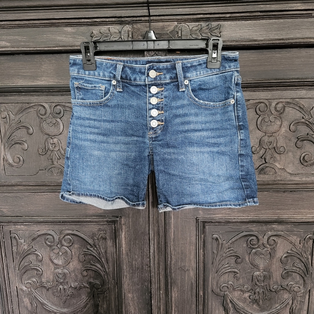 Lucky brand mid rise shorts